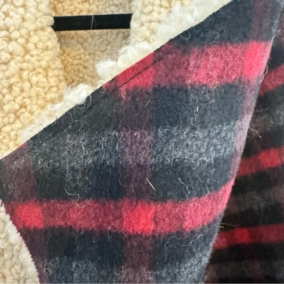 RUYI Fly Away Chambray Plaid Print Vest Faux Fur (O/S) - Picture 12 of 13